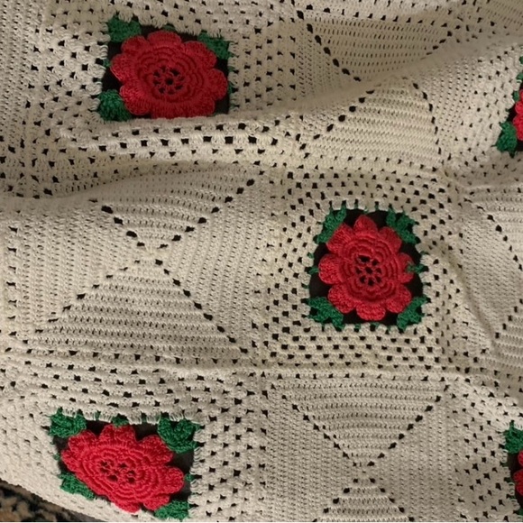 Handmade Crochet Blanket with Red Floral Design - Picture 9 of 11